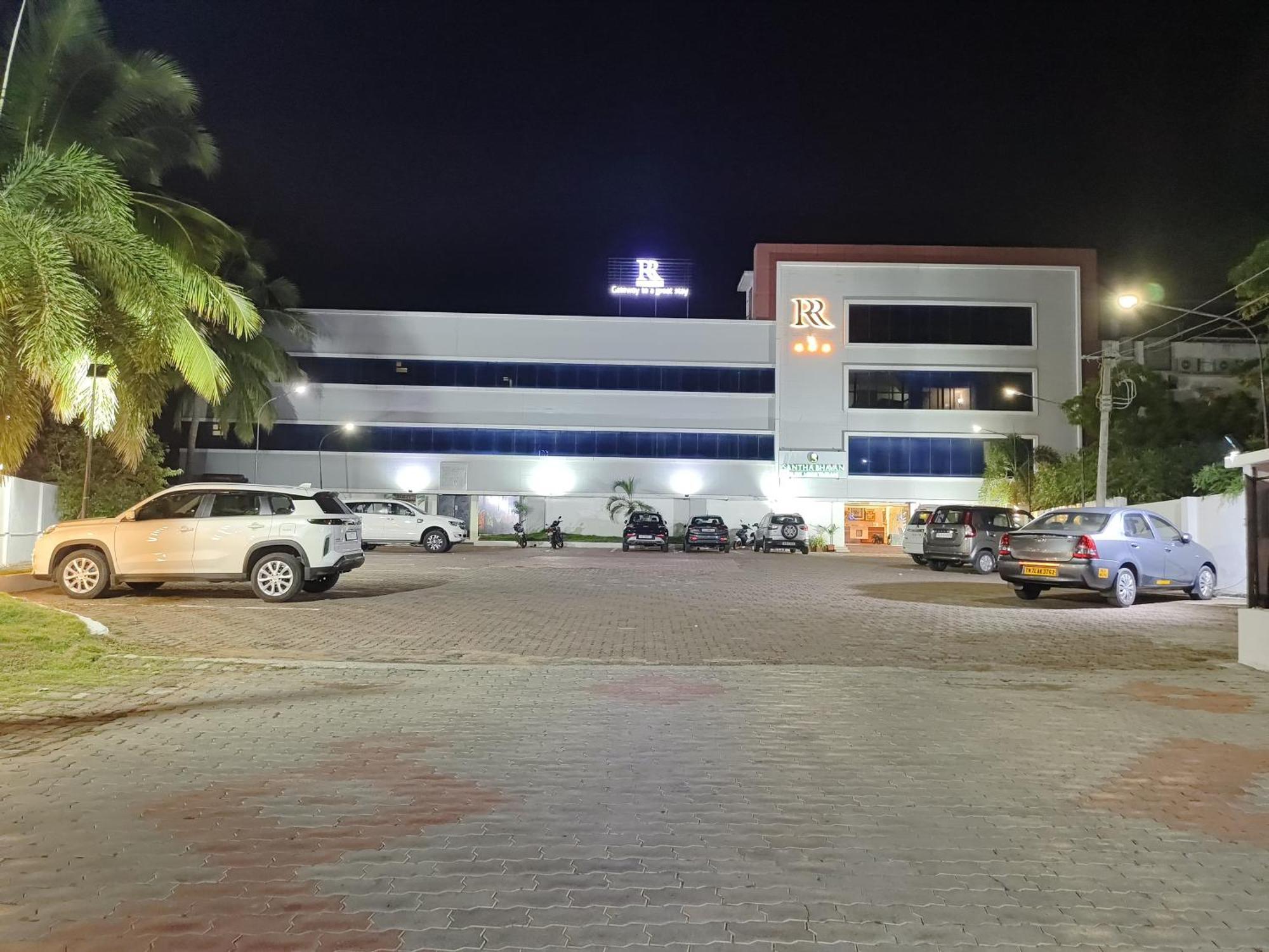 קניאקומרי Rr Inn Group Of Hotels מראה חיצוני תמונה
